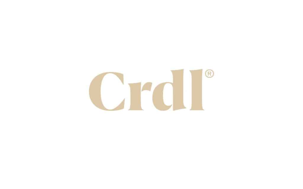 Crdl creëert momenten van betekenisvol contact tussen mensen met een fysieke of cognitieve beperking en hun dierbaren. Het instrument brengt een zintuiglijk verdiepende ervaring door de schoonheid van aanraking en geluid te verkennen.